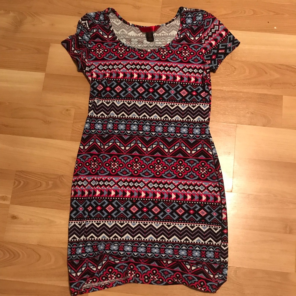 Adorable tight tribal print dress